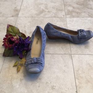 Paul Green Munchen Suede heels with Bow Sz 6.5
